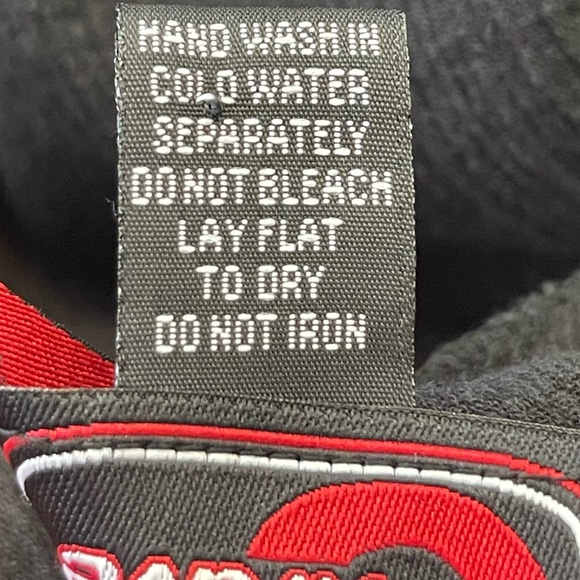 Cherry Krave on/off shoulder, 3/4 sleeve embroidered top in size 1X - Picture 7 of 8